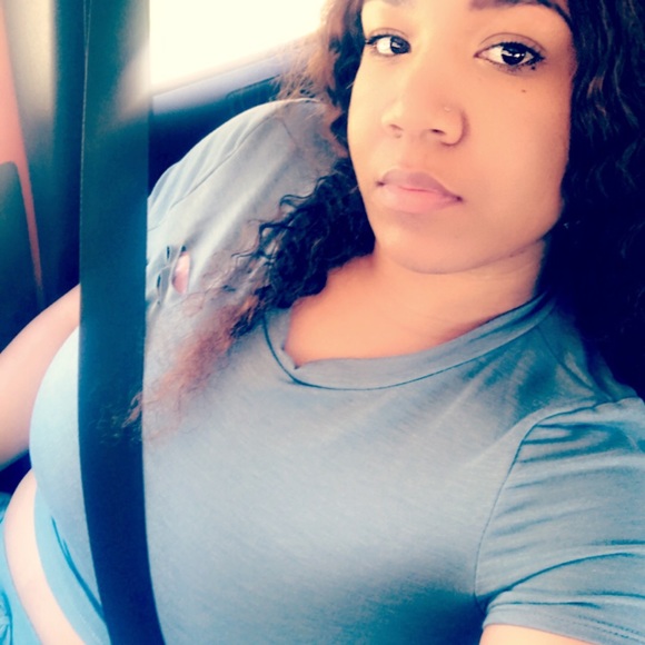 Meet your Posher, Shanietha - Picture 3 of 8